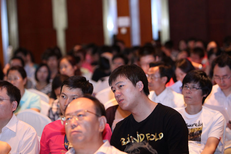 建行·中证报金牛基金系列巡讲参会投资者