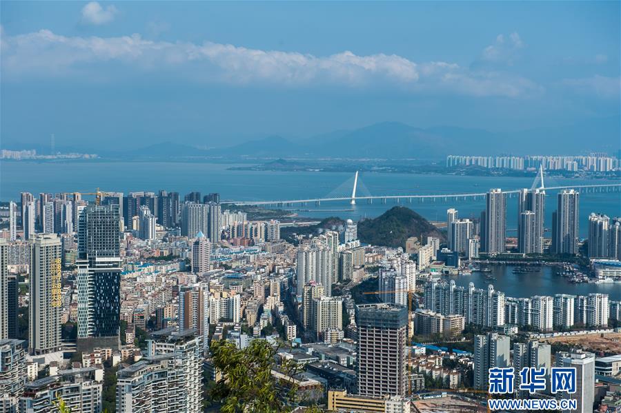 （新华全媒头条·图文互动）（6）前进，向着伟大复兴的中国梦！——写在党的十九大召开之际