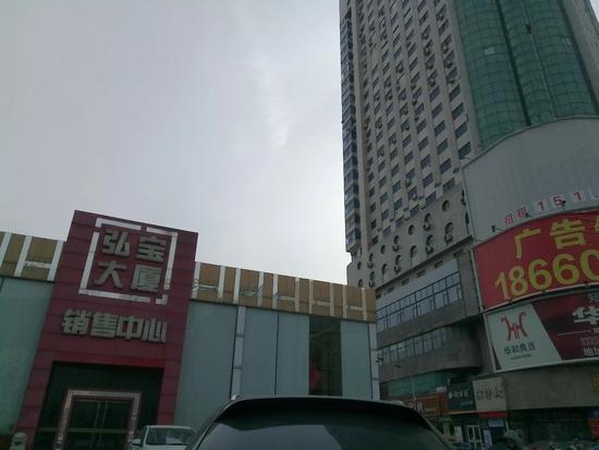 三四线城市烂尾楼围城：烟台黄金地段上项目烂尾