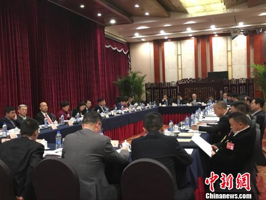 政协委员“把脉”民营经济发展优化营商环境是关键