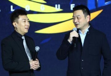 我选创业。前一段时间我在中关村创业园看了一下，我看到很多年轻人在讲他们的创新创业理念，有的还拿出了成品。台下坐着听的那些人，众筹基金、天使基金，投资的。在那里面，不是人找钱，是钱找人。