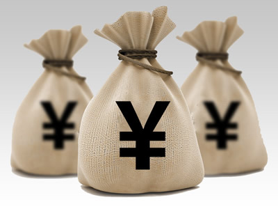 有个穷人，因为吃不饱穿不暖，而在佛祖面前痛哭流涕，诉说生活的艰苦，天天干活累的半死却挣不来几个钱。