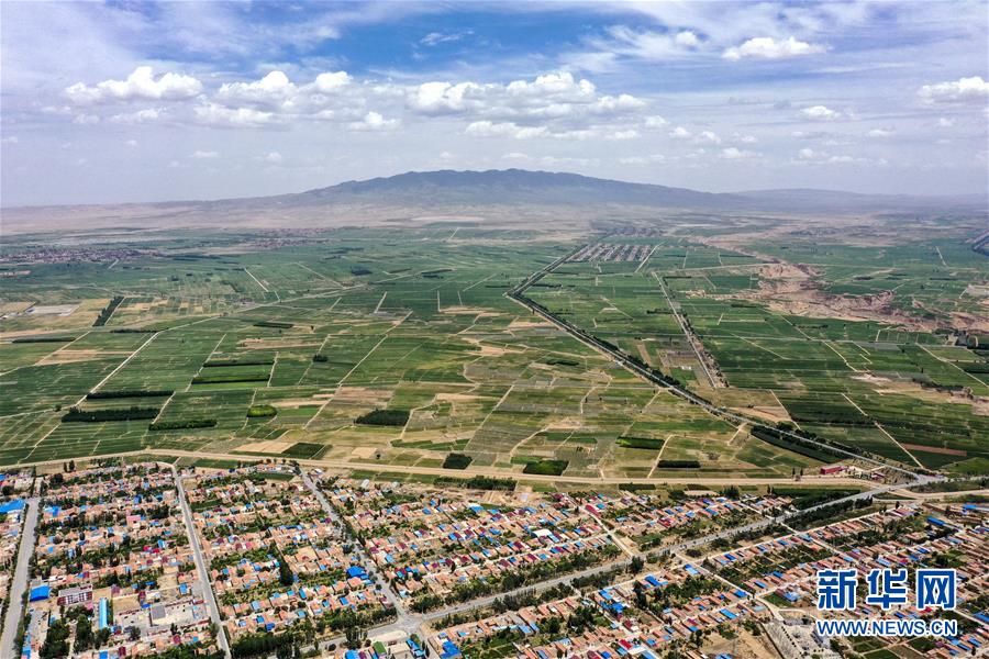 （新华全媒头条·走向益达娱乐的小康生活·图文互动）（3）23万人的命运转折——我国最大易地生态移民安置区的脱贫密码