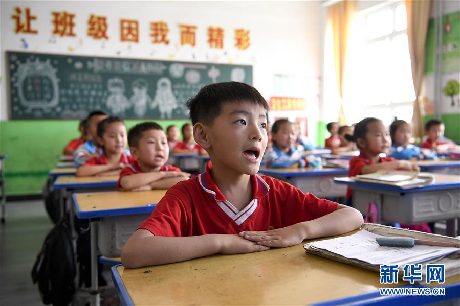（新华全媒头条·走向益达娱乐的小康生活·图文互动）（16）23万人的命运转折——我国最大易地生态移民安置区的脱贫密码
