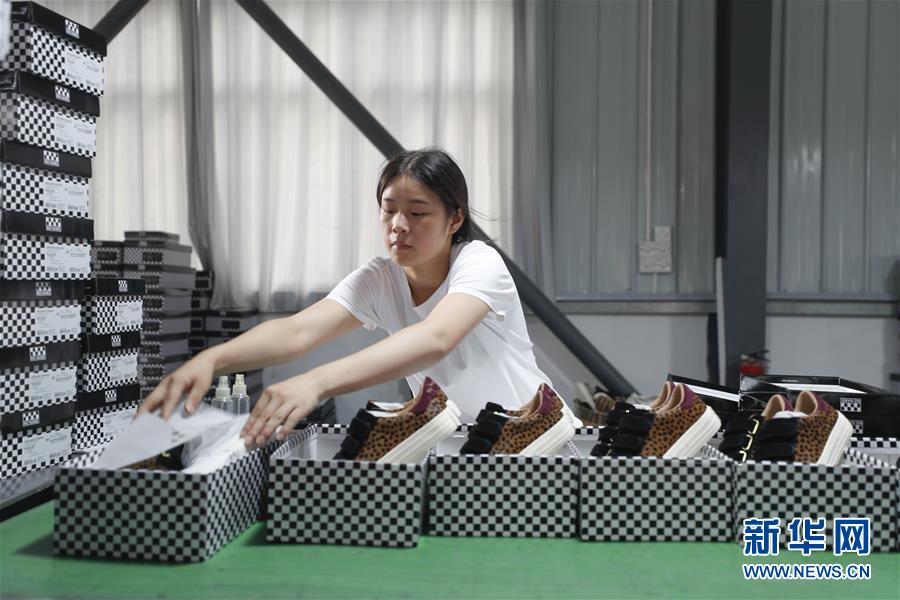 （落实“六稳”“六保”一线见闻·图文互动）（3）“不让一名贫困劳动力失业！”——三峡库区稳就业见闻